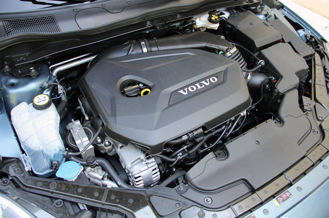 2013 Volvo V40 engine