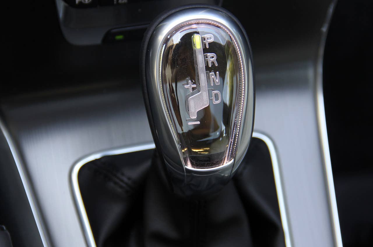 2013 Volvo V40 shifter