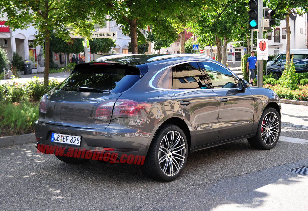 Porsche Macan Spy Shots