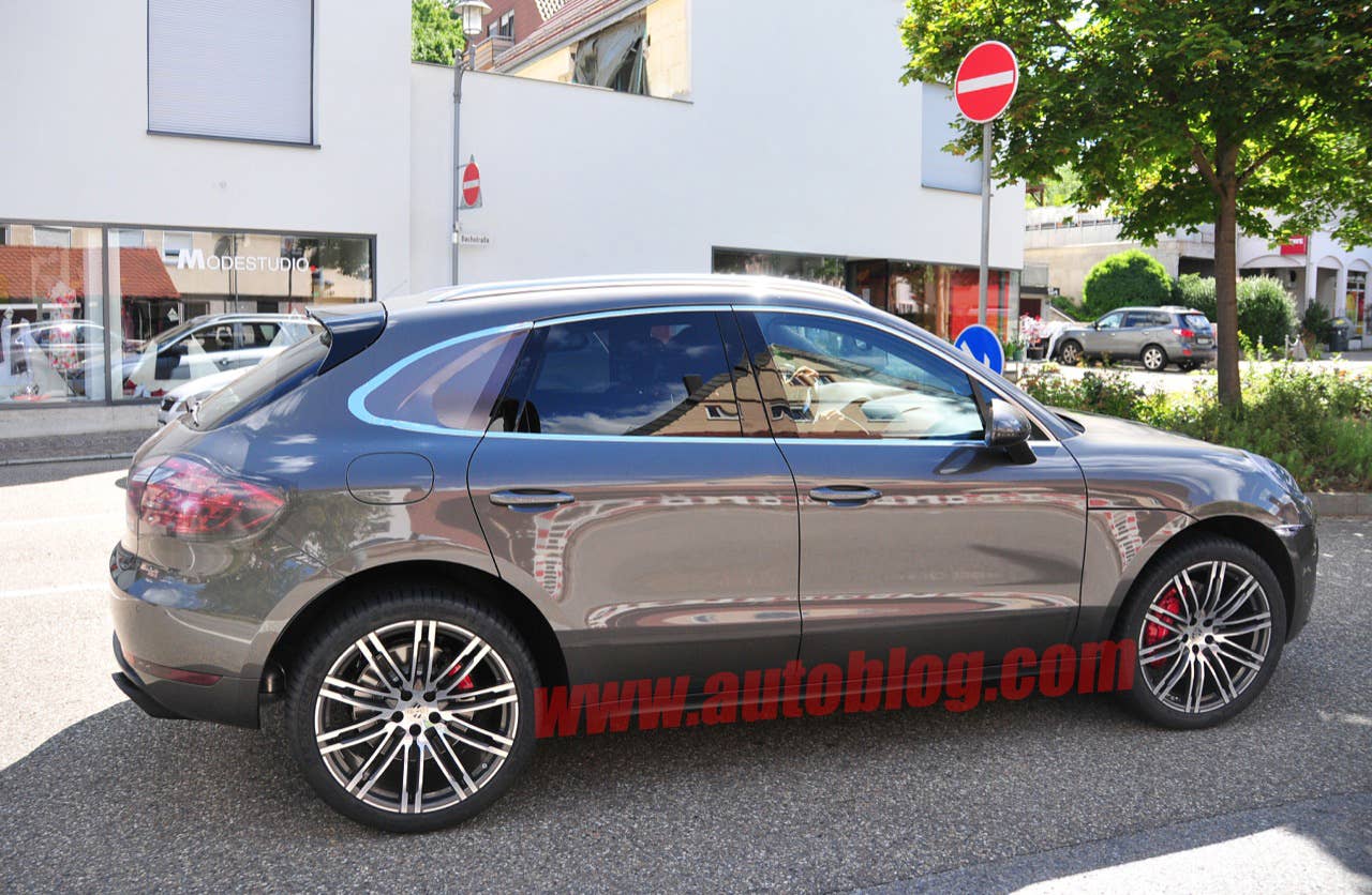 Porsche Macan Spy Shots