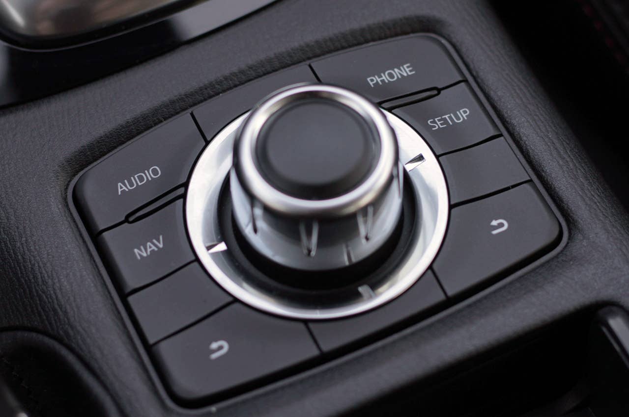 2014 Mazda6 multimedia system control knob