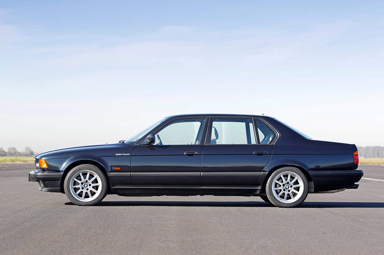 1986-1994 BMW E32 750i