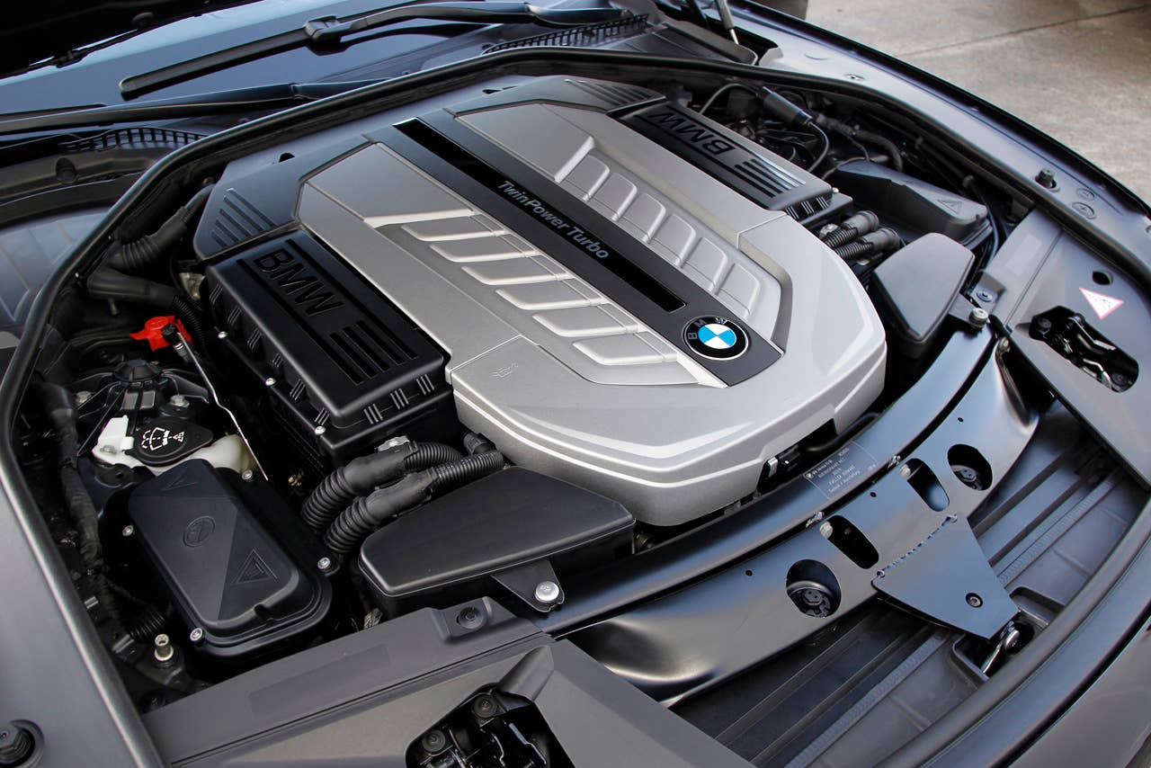 2008-present BMW F01/F02 760i
