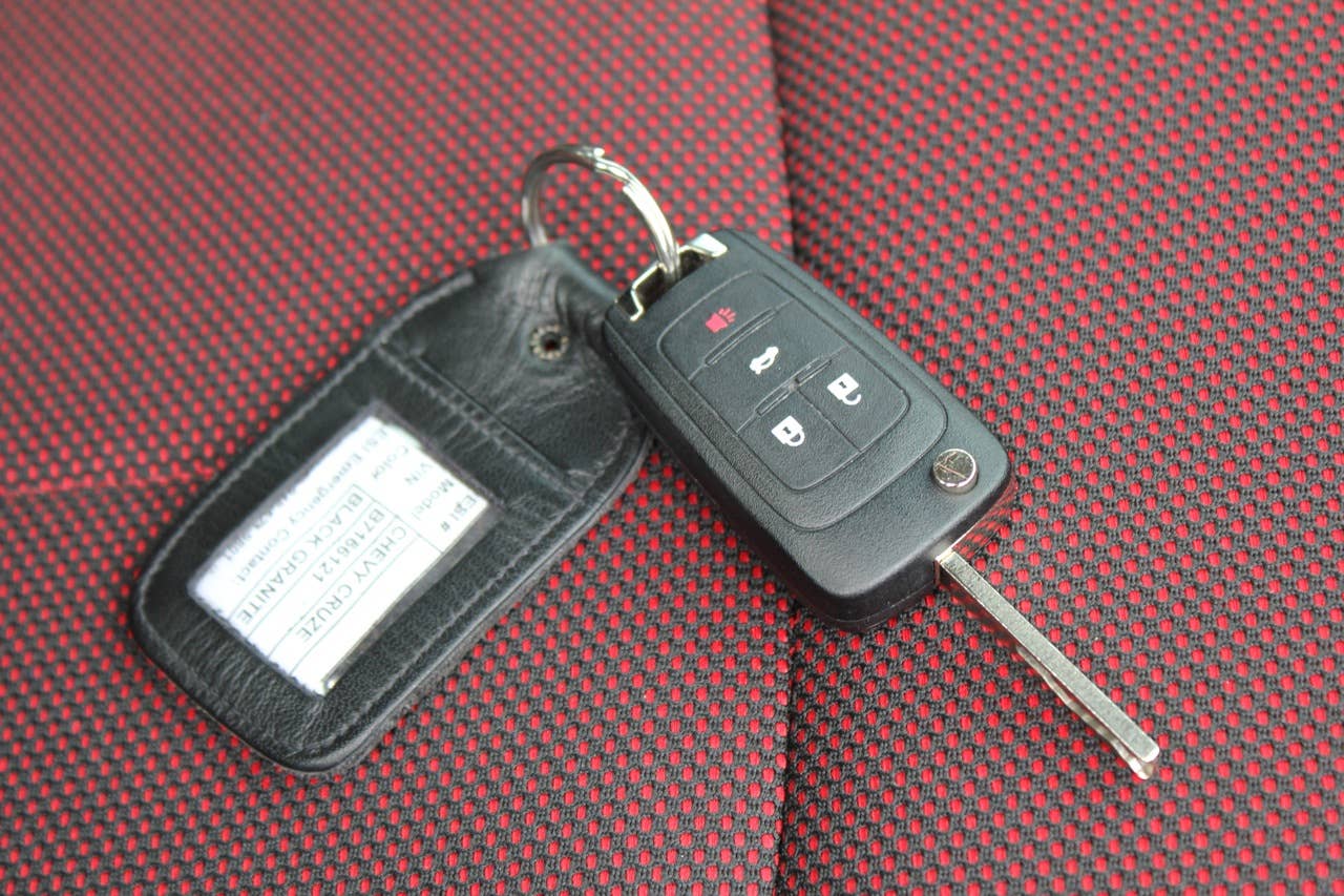 2011 Chevrolet Cruze Eco keys