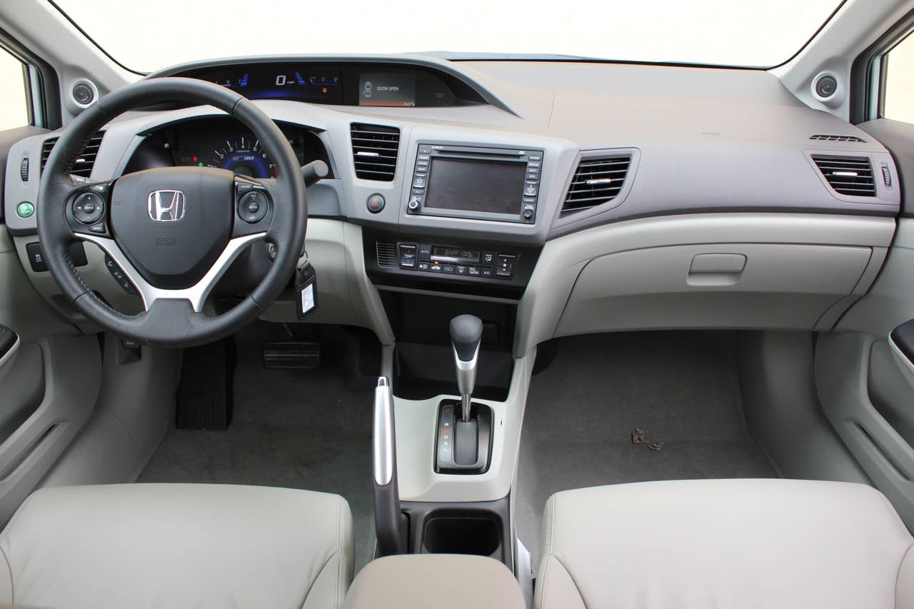 2012 Honda Civic Hybrid interior