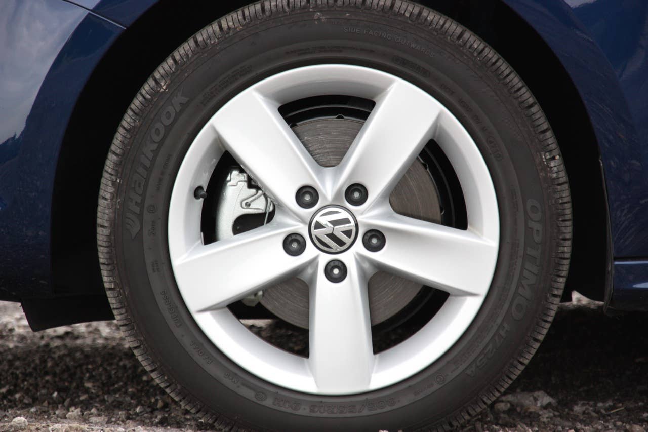 2011 Volkswagen Jetta TDI wheel