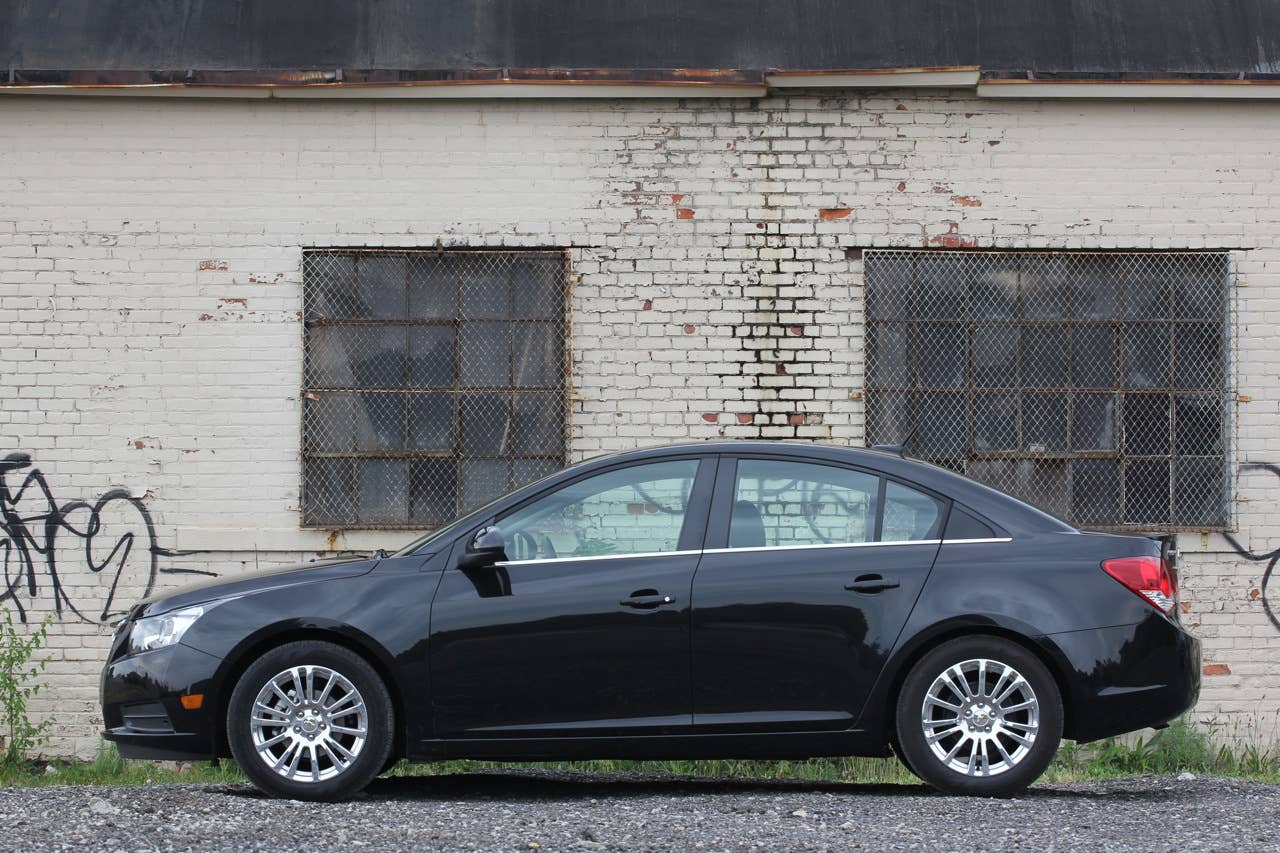 2011 Chevrolet Cruze Eco side view