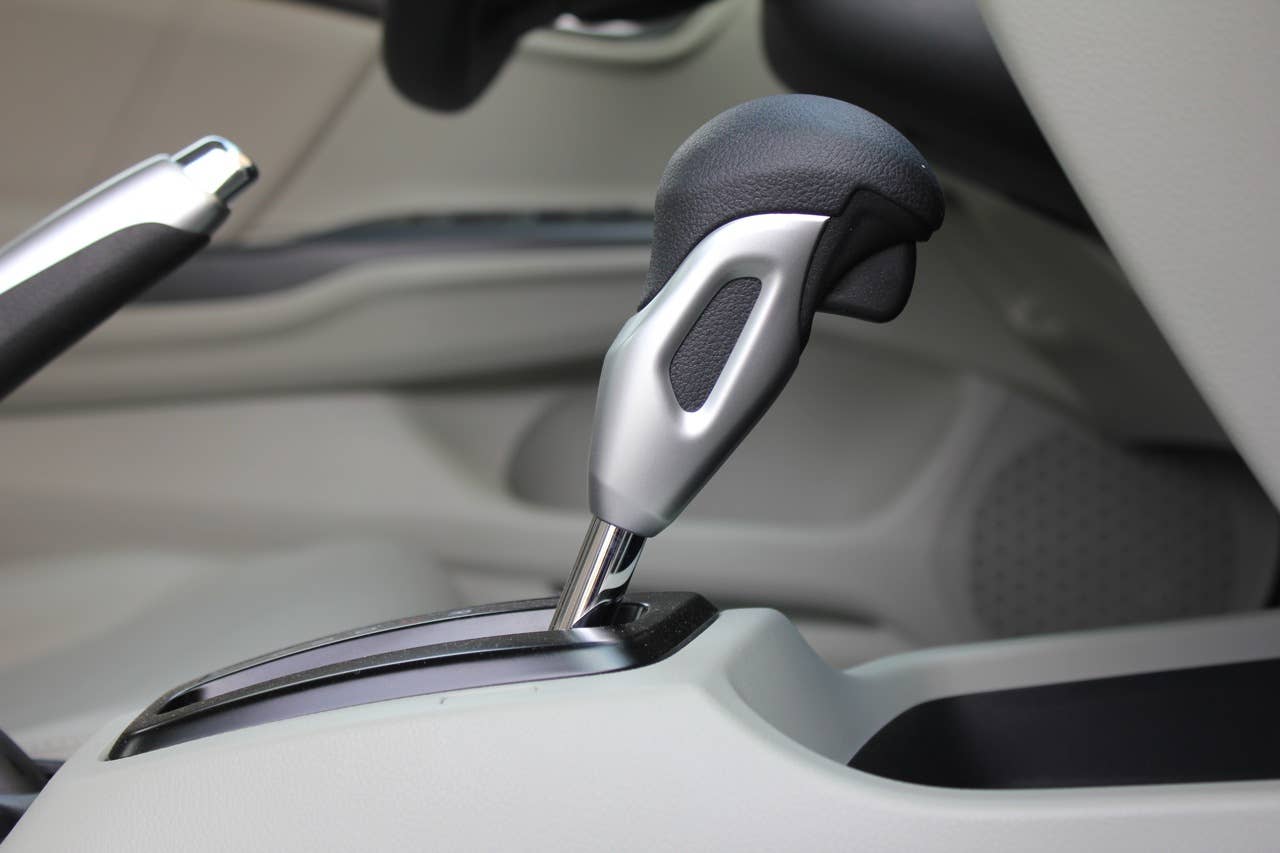 2012 Honda Civic Hybrid shifter