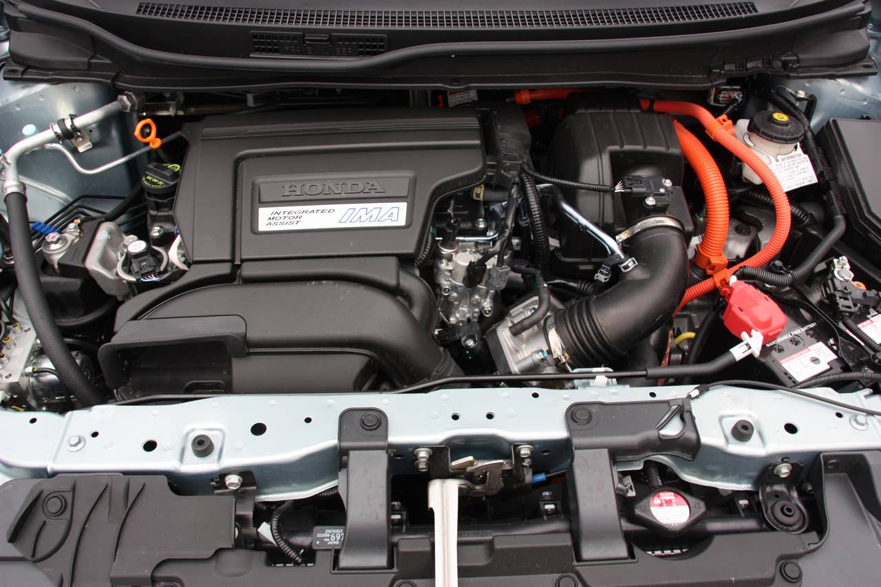 2012 Honda Civic Hybrid engine