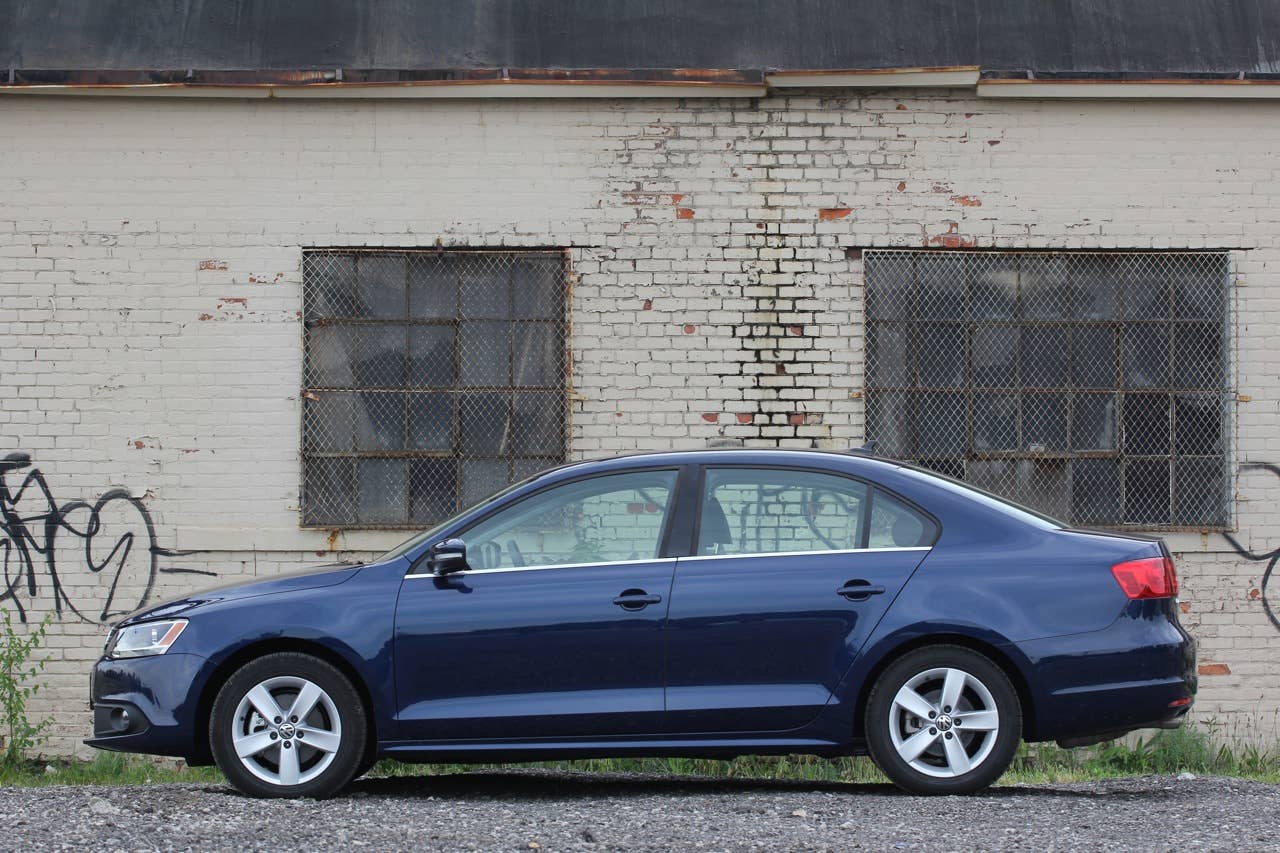 2011 Volkswagen Jetta TDI side view