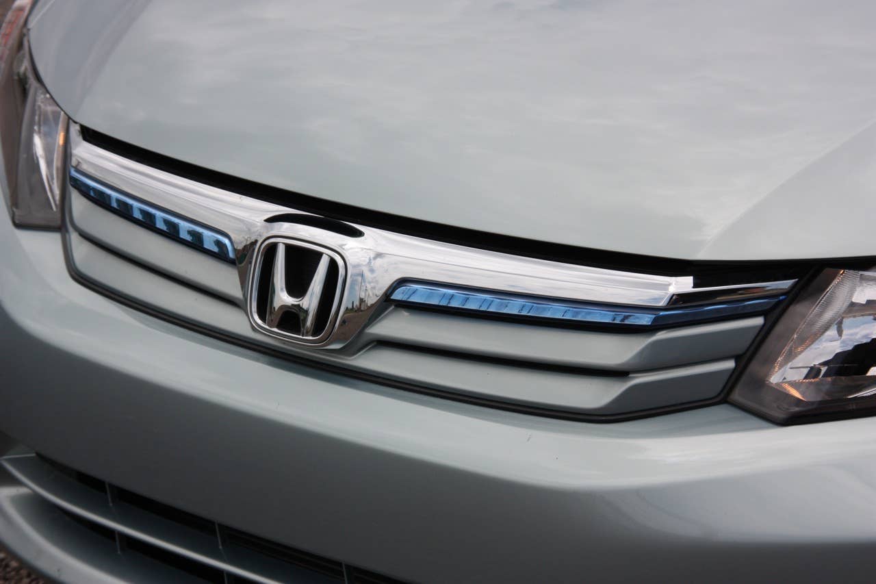 2012 Honda Civic Hybrid grille