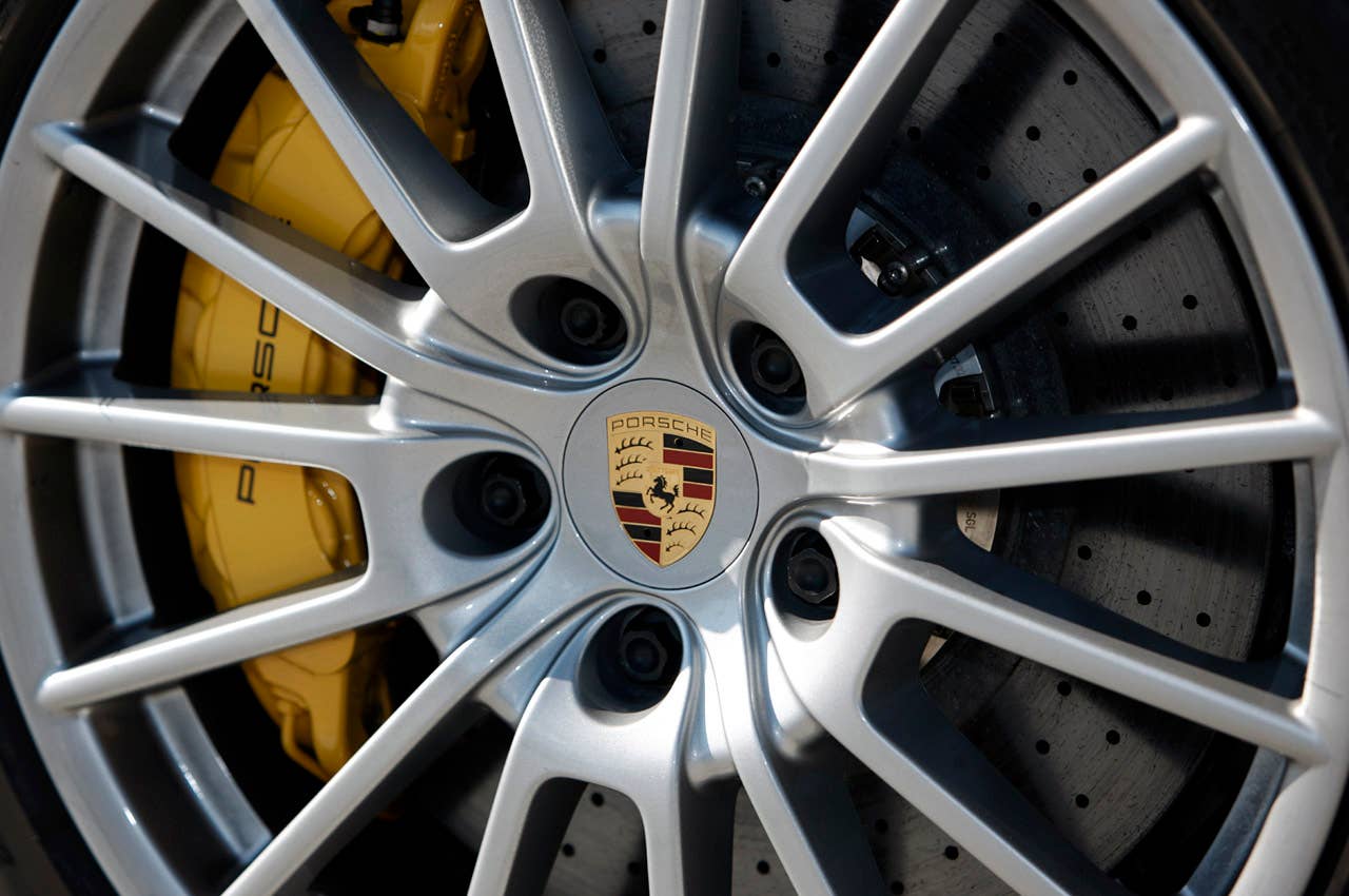 2013 Porsche Panamera GTS wheel