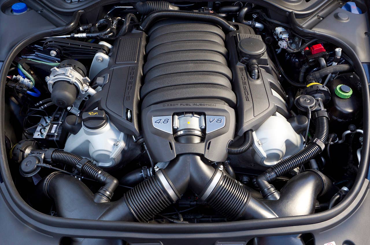 2013 Porsche Panamera GTS engine