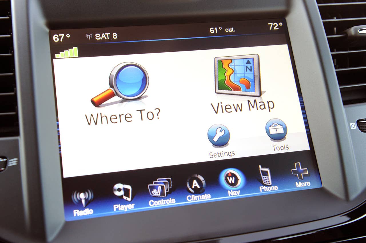 2012 Chrysler 300 S navigation system
