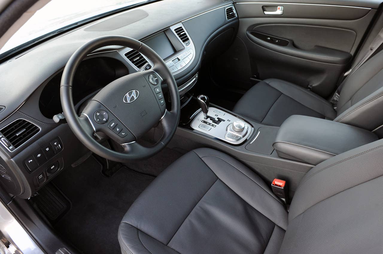 2012 Hyundai Genesis interior