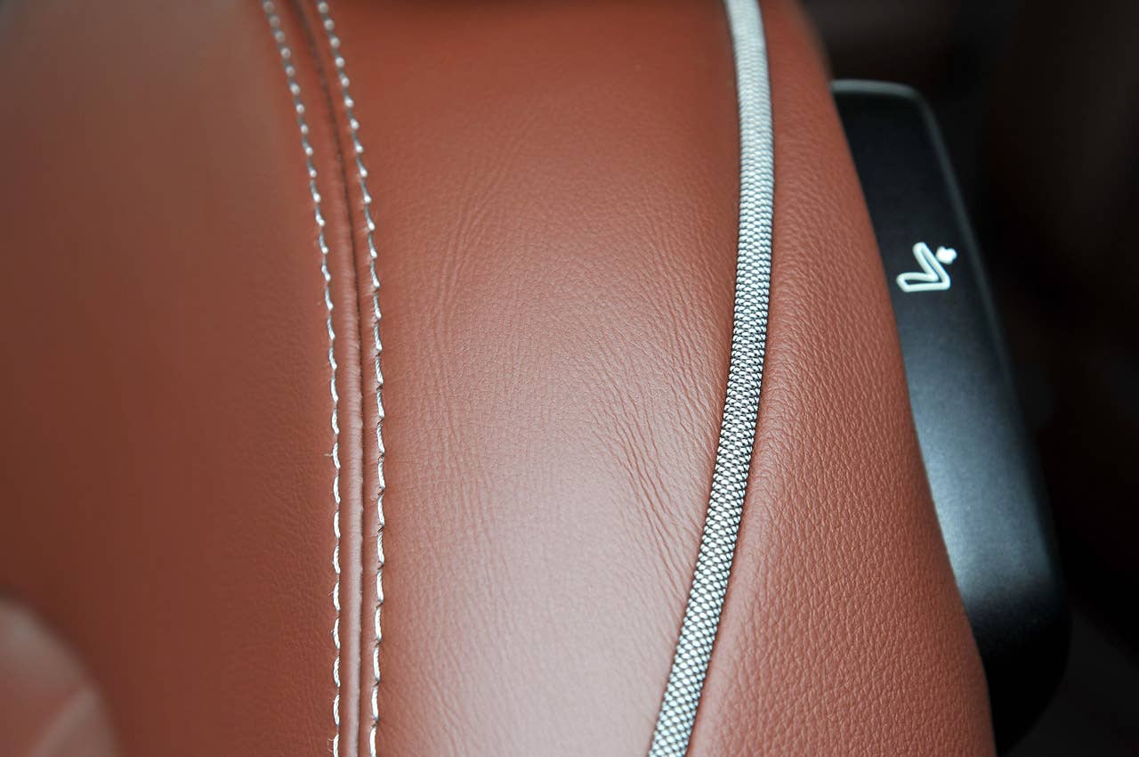 2014 Mini Cooper S Paceman seat detail