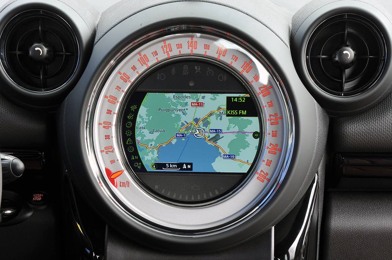 2014 Mini Cooper S Paceman navigation system