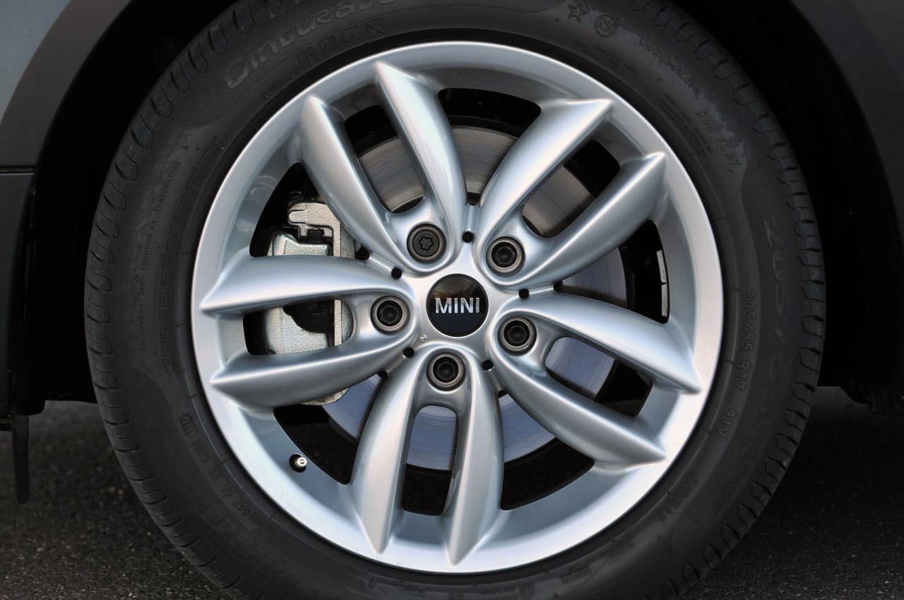 2014 Mini Cooper S Paceman wheel