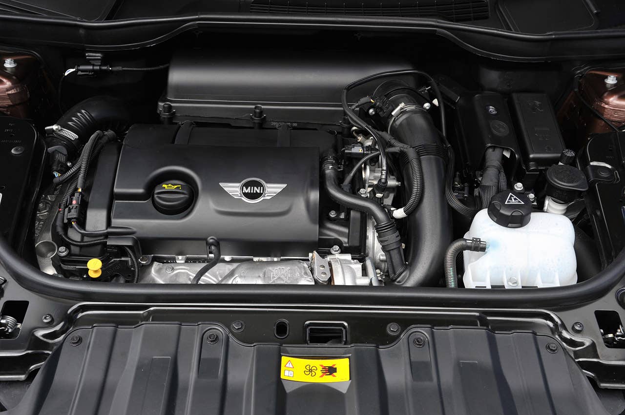 2014 Mini Cooper S Paceman engine