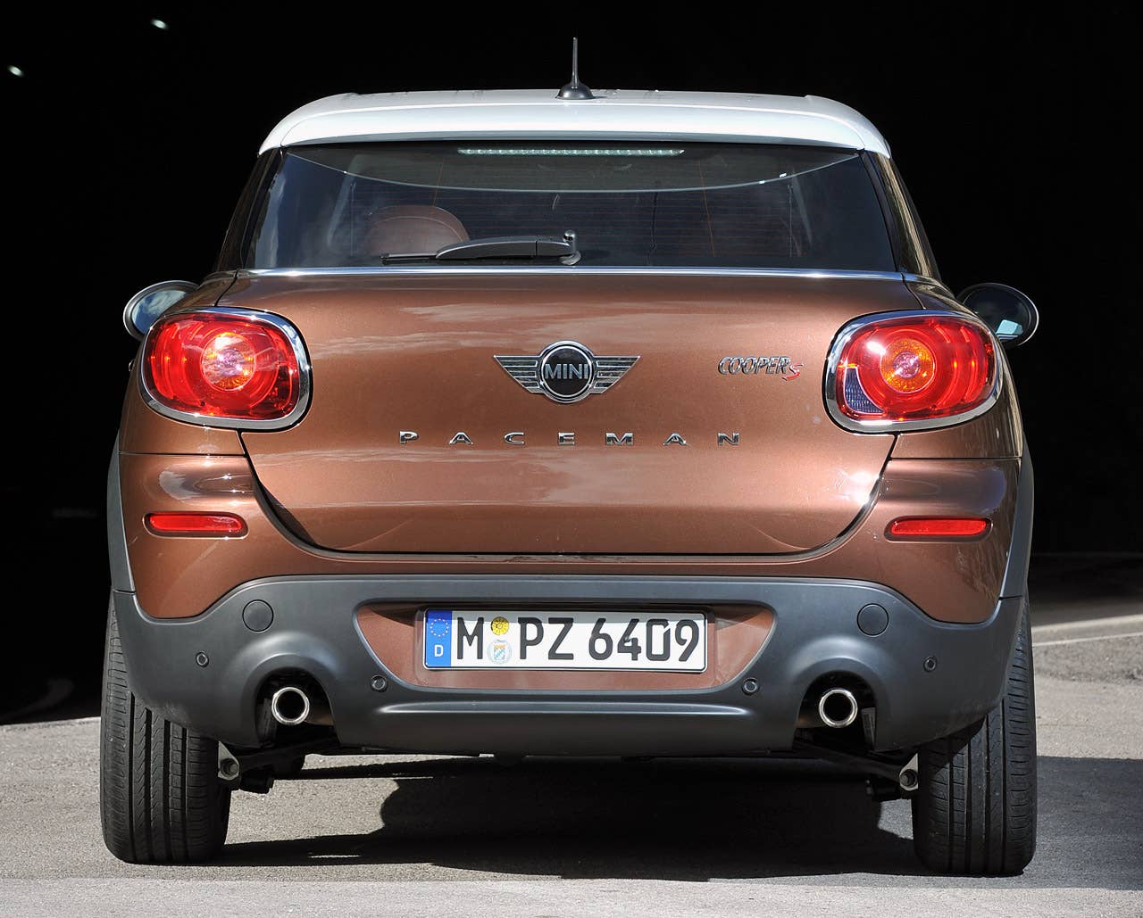 2014 Mini Cooper S Paceman rear view