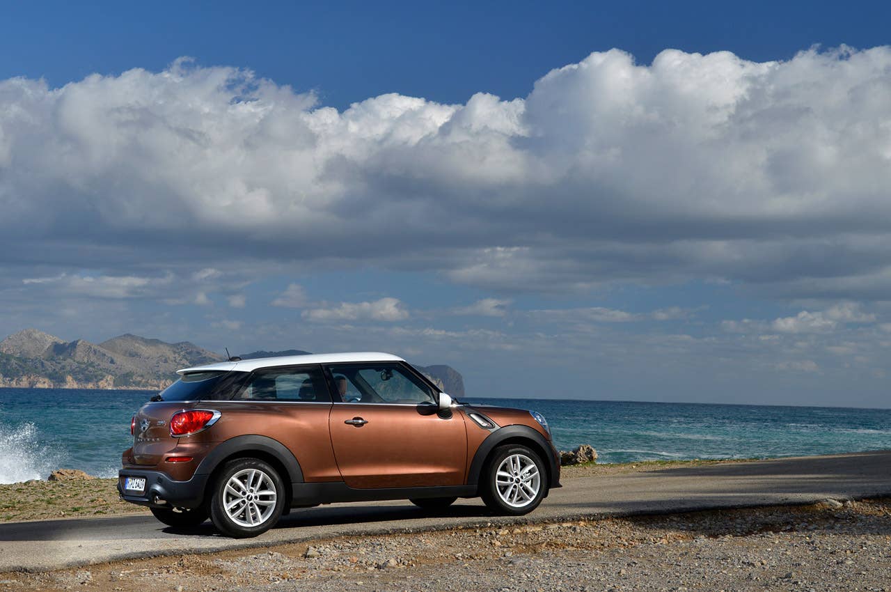 2014 Mini Cooper S Paceman rear 3/4 view