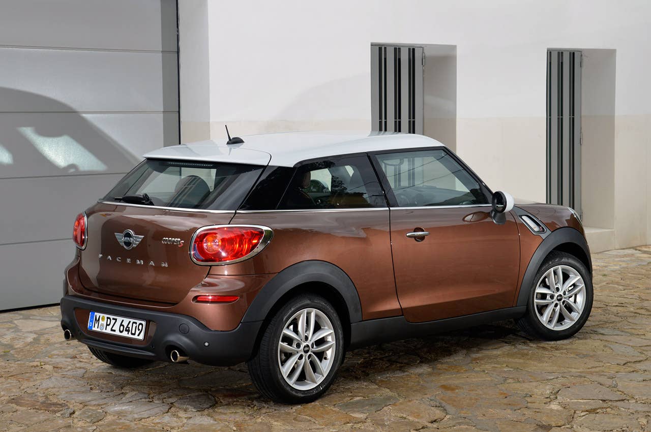 2014 Mini Cooper S Paceman rear 3/4 view