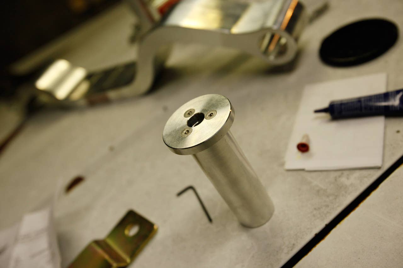 Assembling the end bushing.