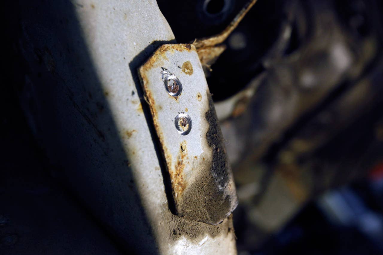Removing spot welds