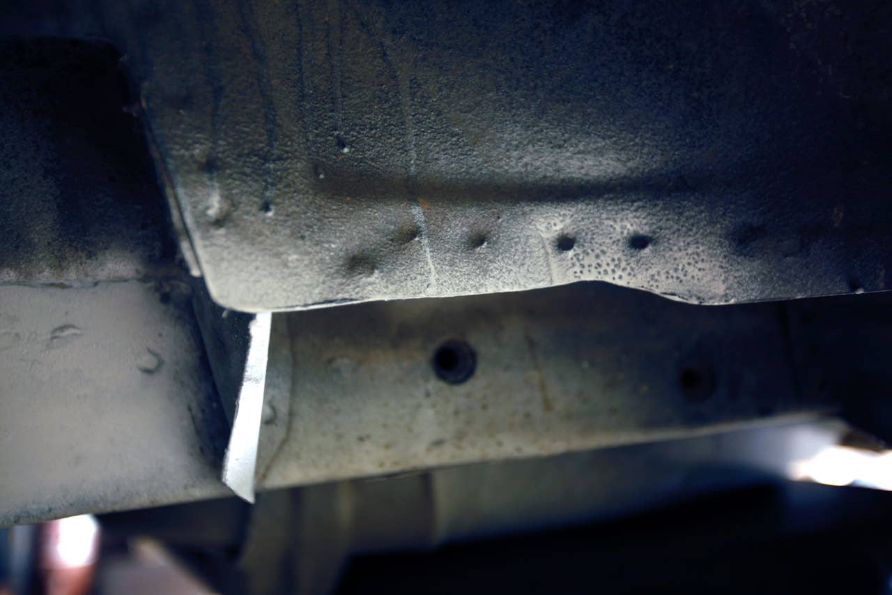 Trimmed inner fender