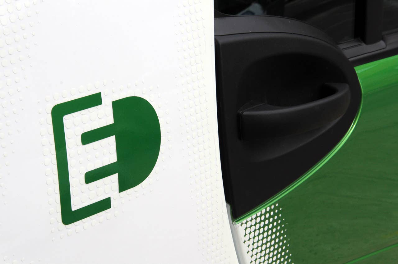 2013 Smart Fortwo Electric Drive door handle