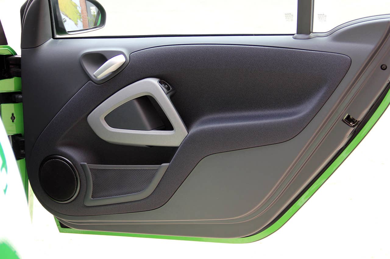 2013 Smart Fortwo Electric Drive door