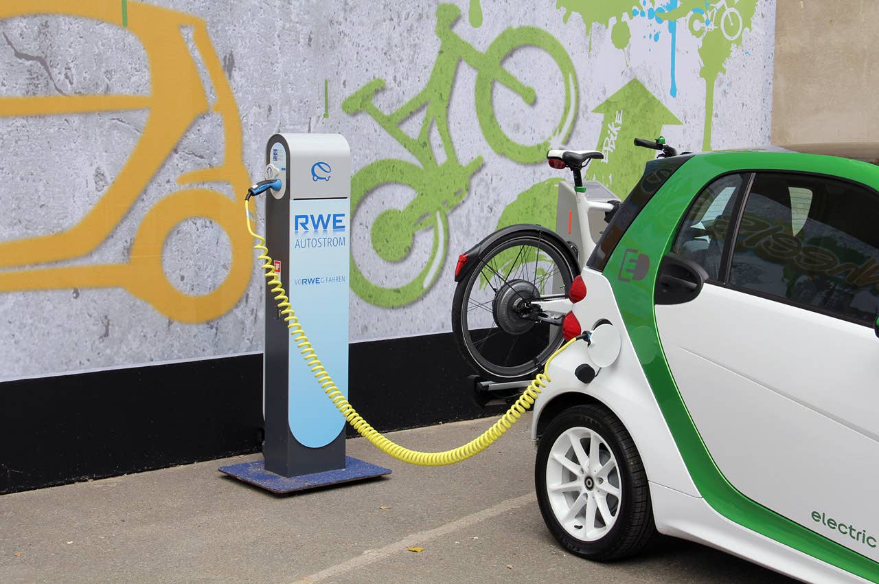 2013 Smart Fortwo Electric Drive charging