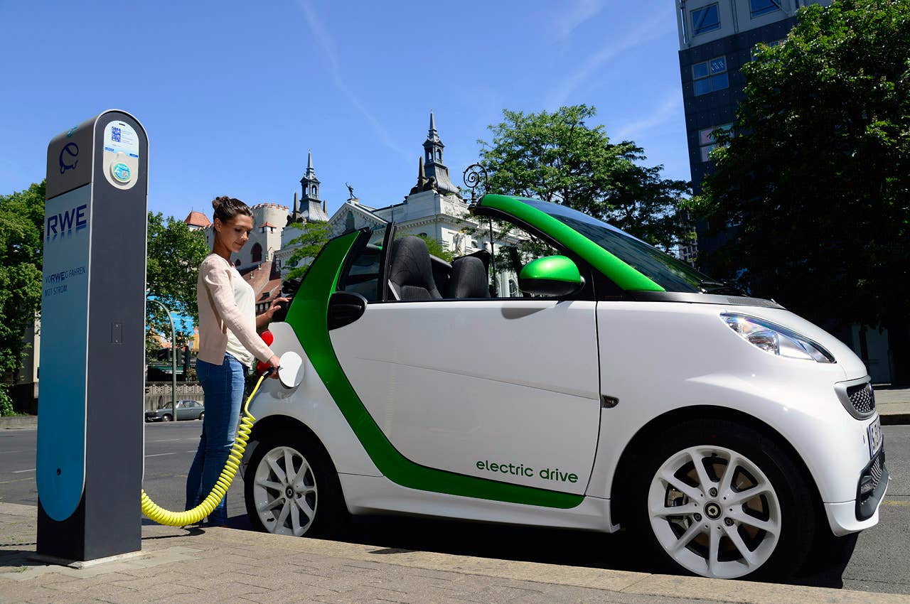 2013 Smart Fortwo Electric Drive charging