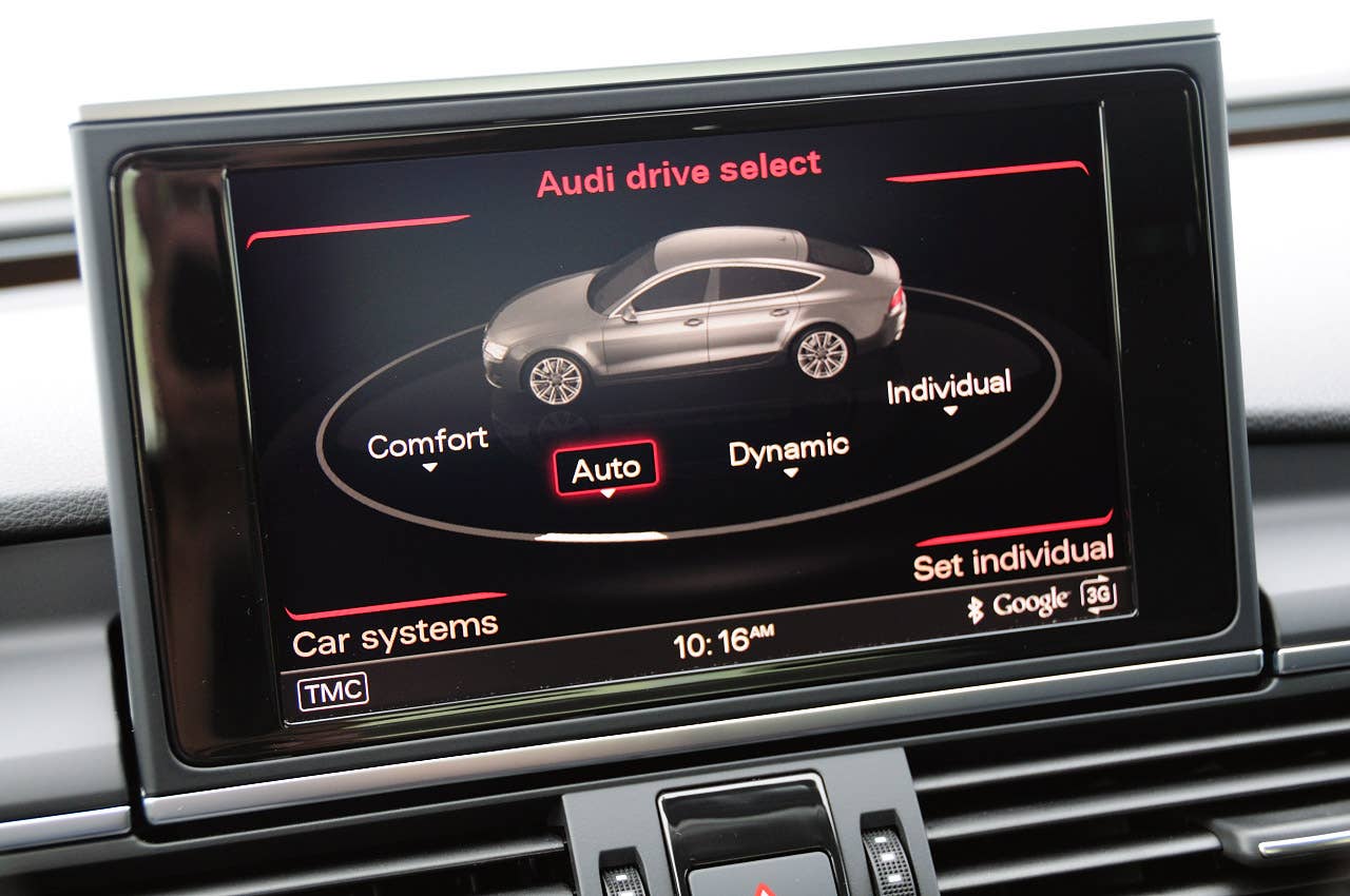 2012 Audi A7 drive select interface