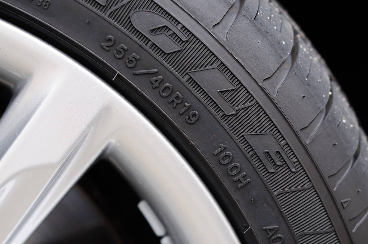 2012 Audi A7 tire