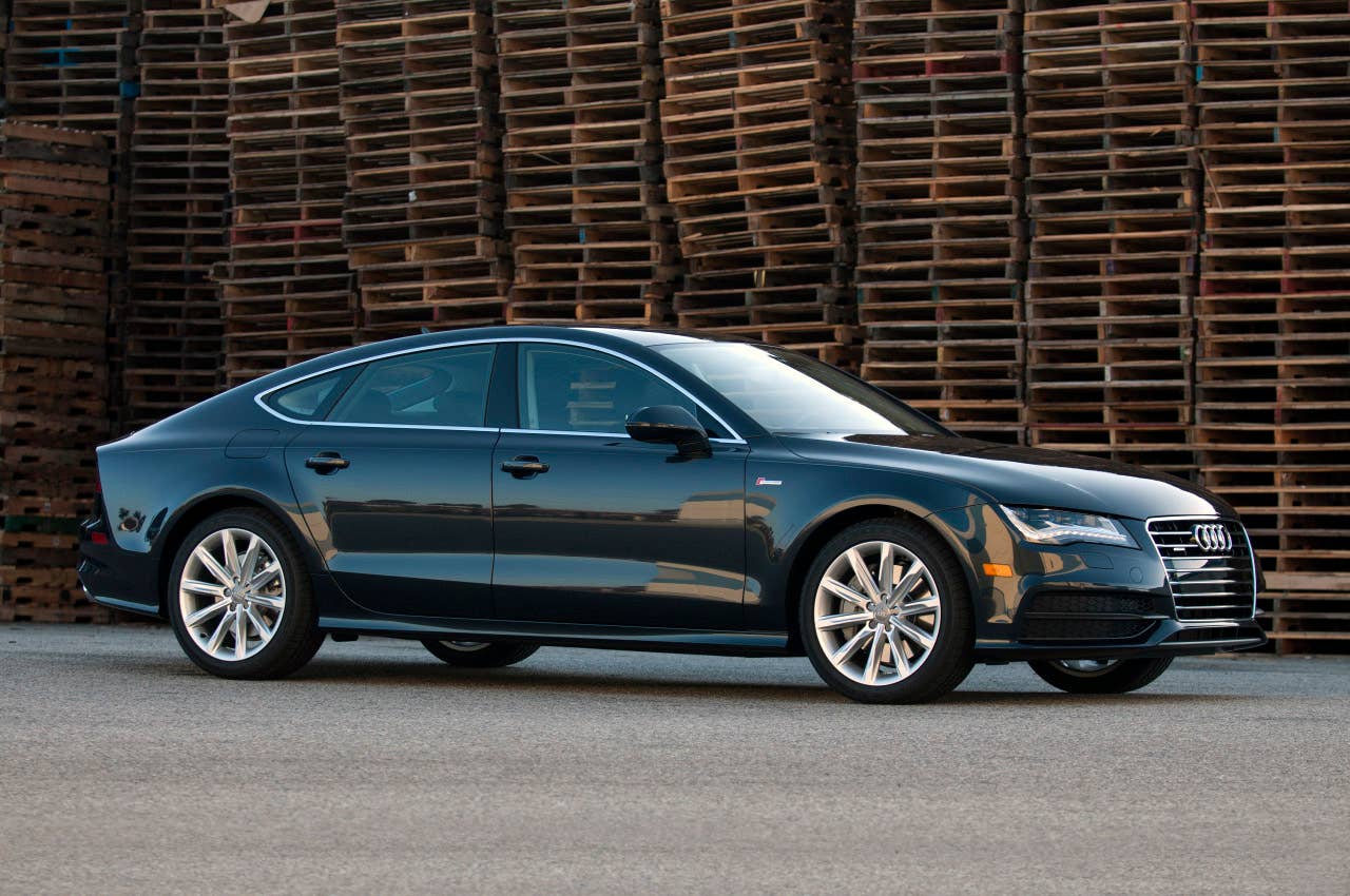 2012 Audi A7 front 3/4 view
