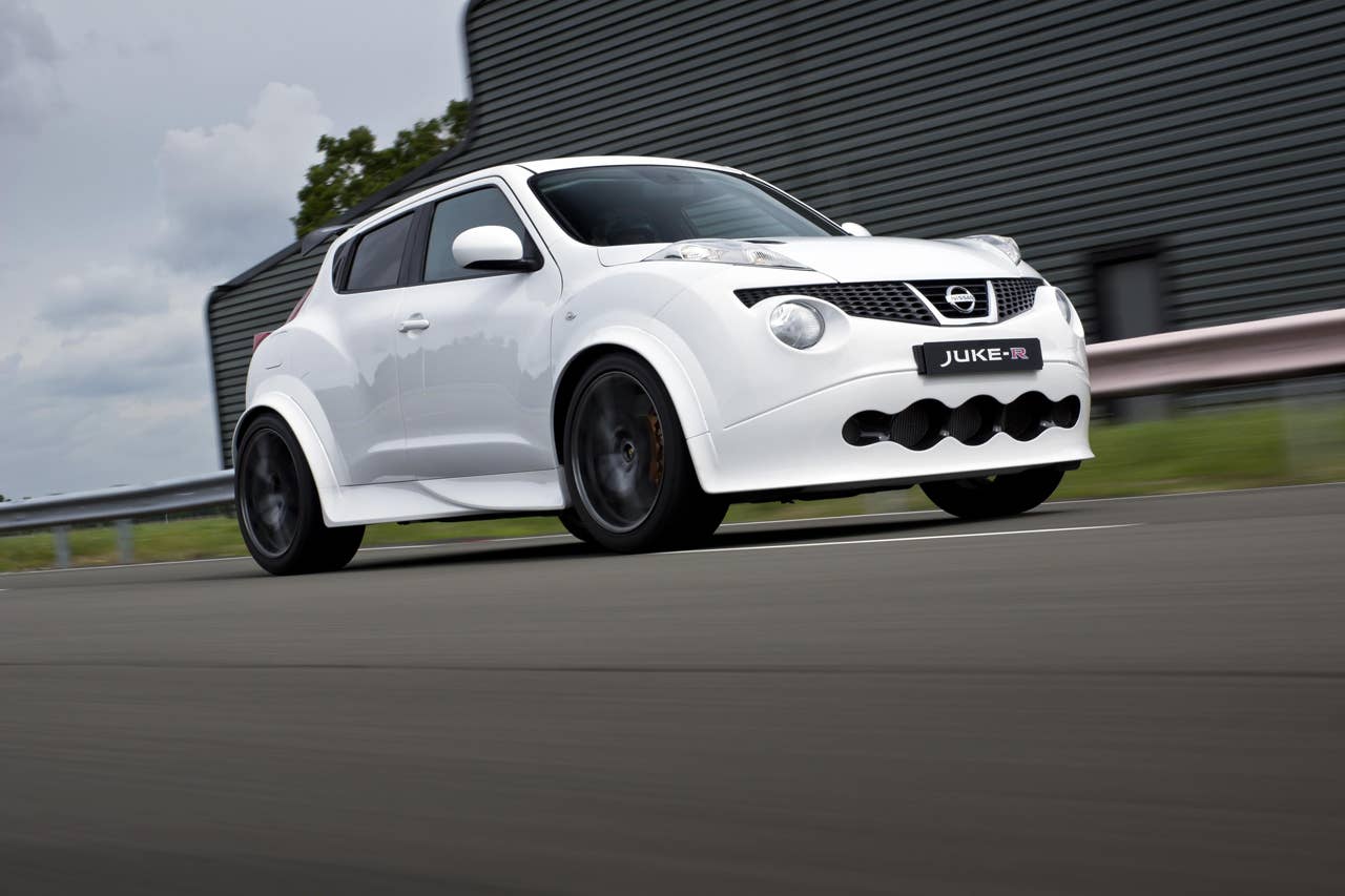Nissan Juke-R No. 001 front 3/4 driving