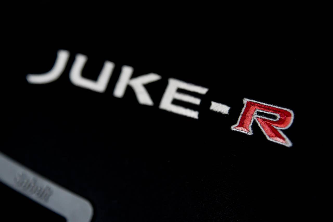 Nissan Juke-R No. 001 seat detail