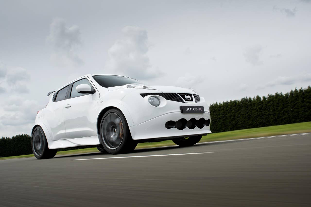 Nissan Juke-R No. 001 front 3/4 driving
