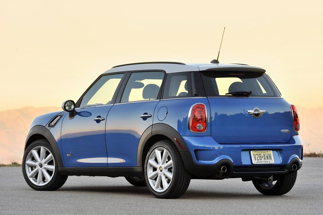 2011 Mini Countryman rear 3/4 view