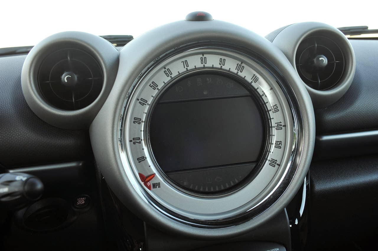 2011 Mini Countryman speedometer