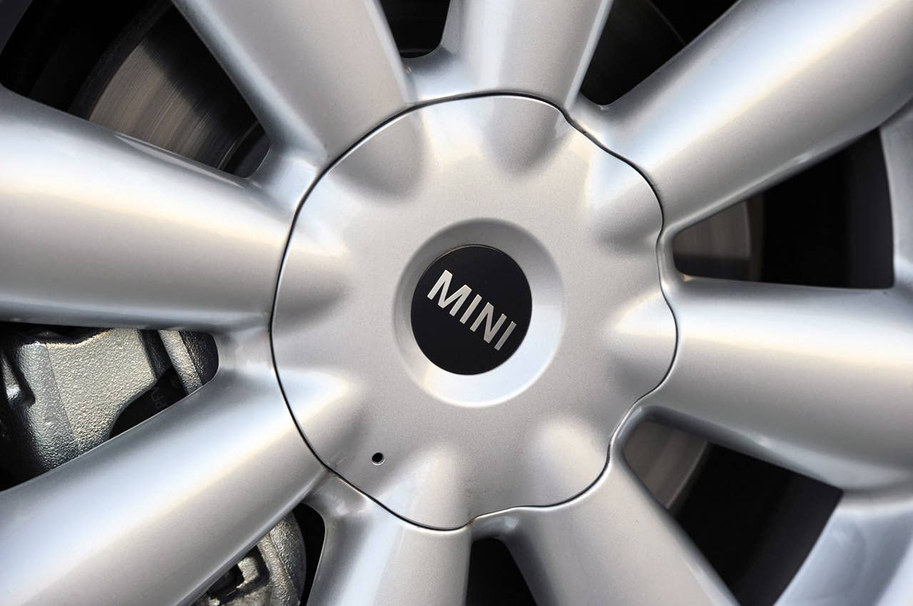 2011 Mini Countryman wheel detail