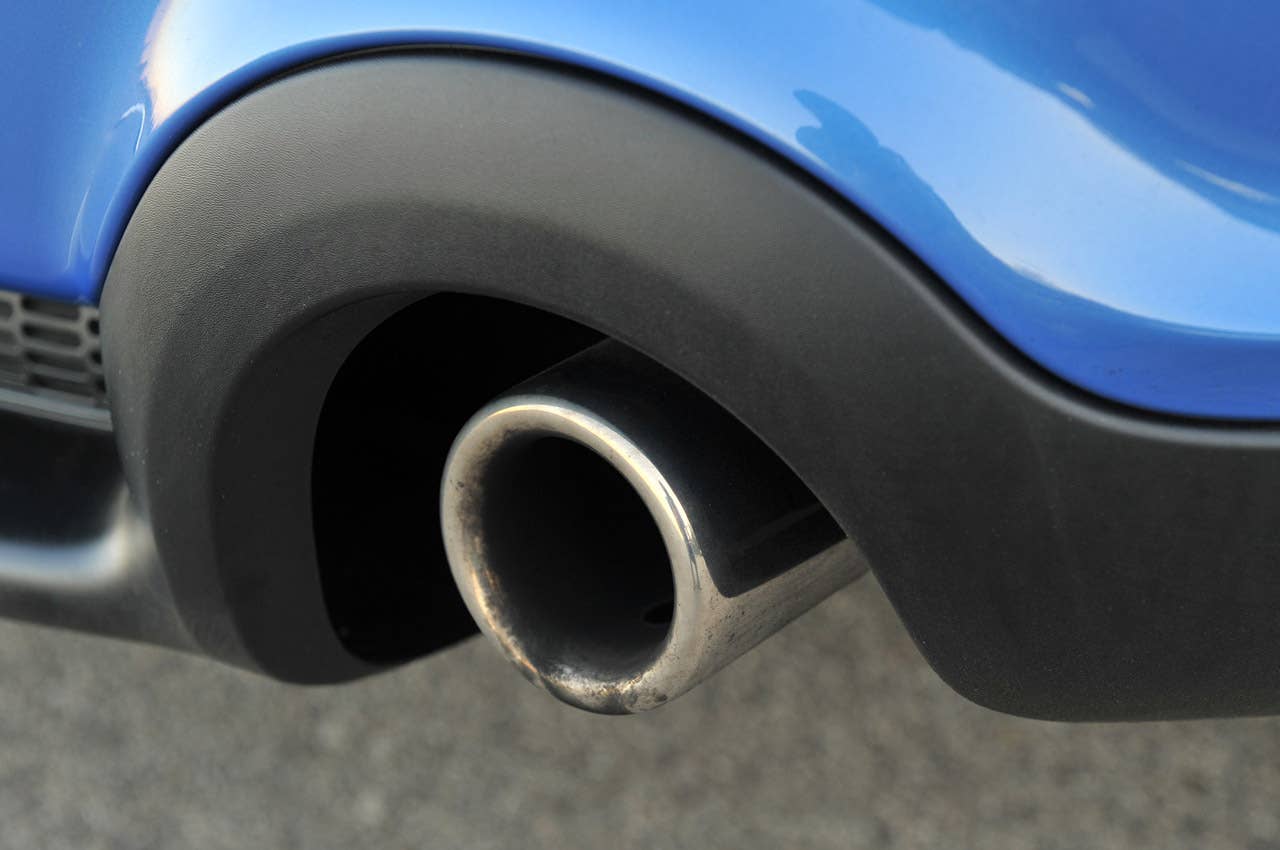2011 Mini Countryman exhaust pipe