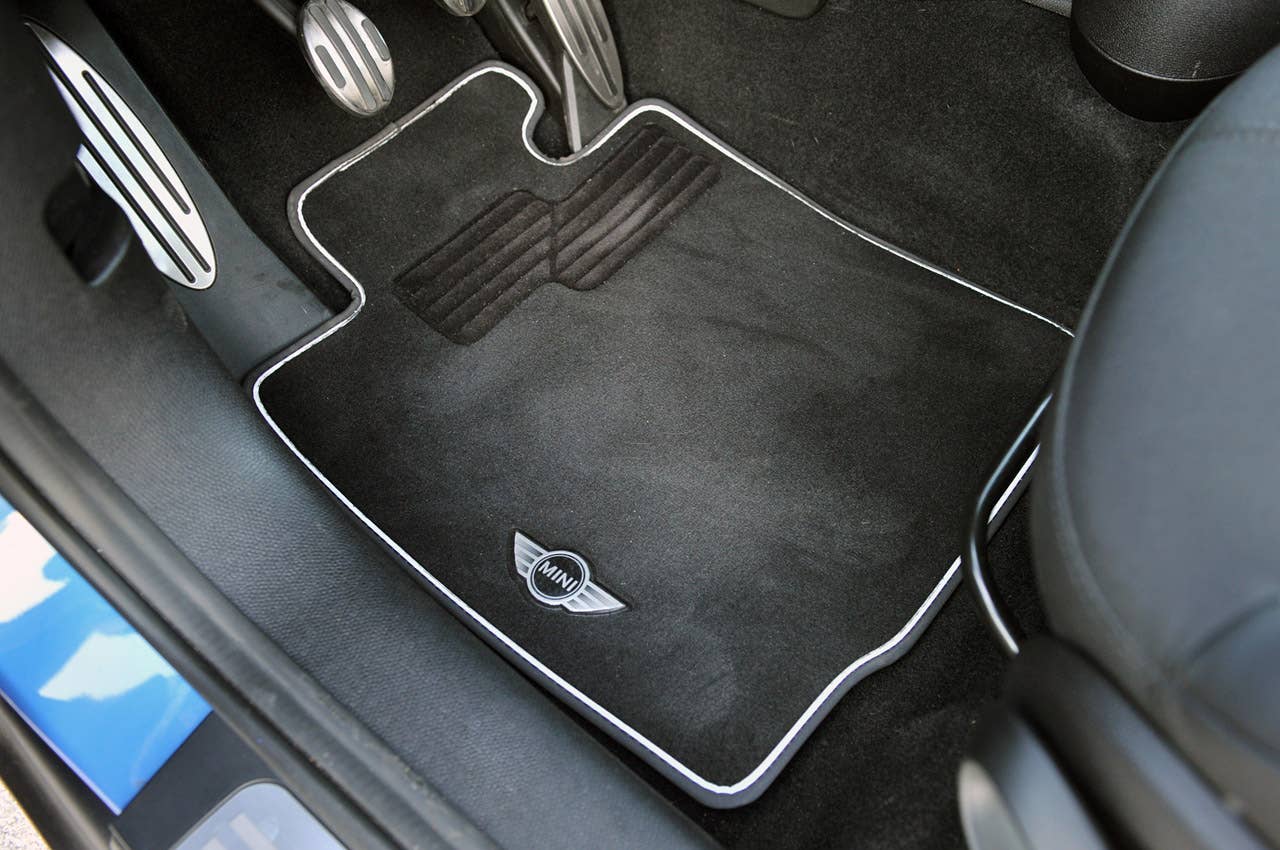2011 Mini Countryman floor mat