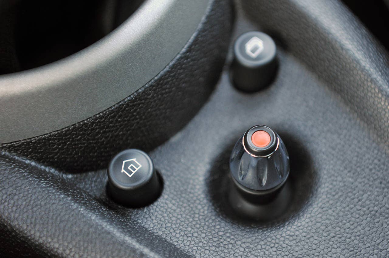 2011 Mini Countryman Connected controller