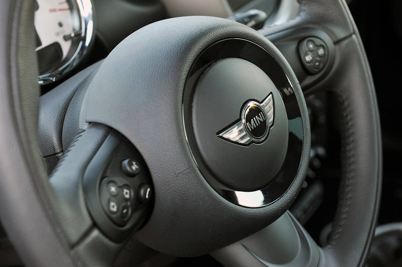 2011 Mini Countryman steering wheel