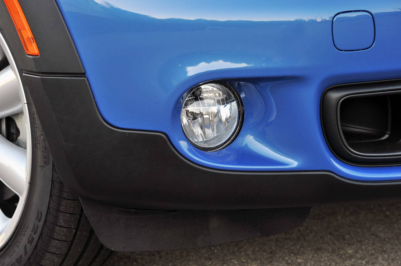 2011 Mini Countryman fog light