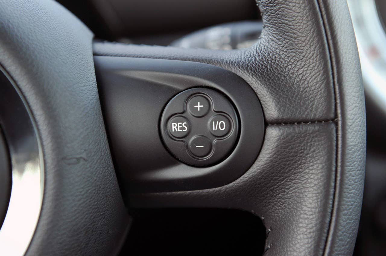 2011 Mini Countryman steering wheel cruise controls
