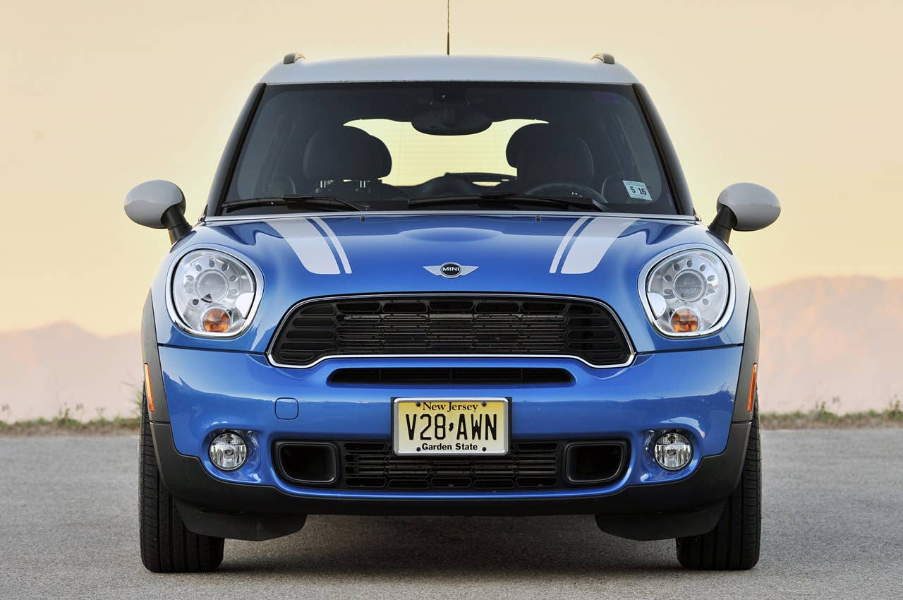 2011 Mini Countryman front view