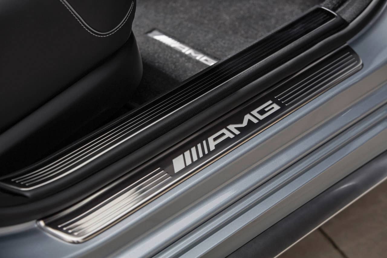 2014 Mercedes-Benz S63 AMG 4MATIC.